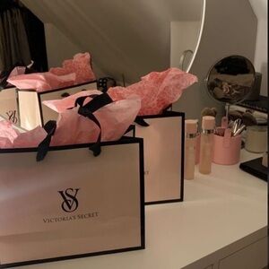 🩷Victorias secret mystery bundle🩷
